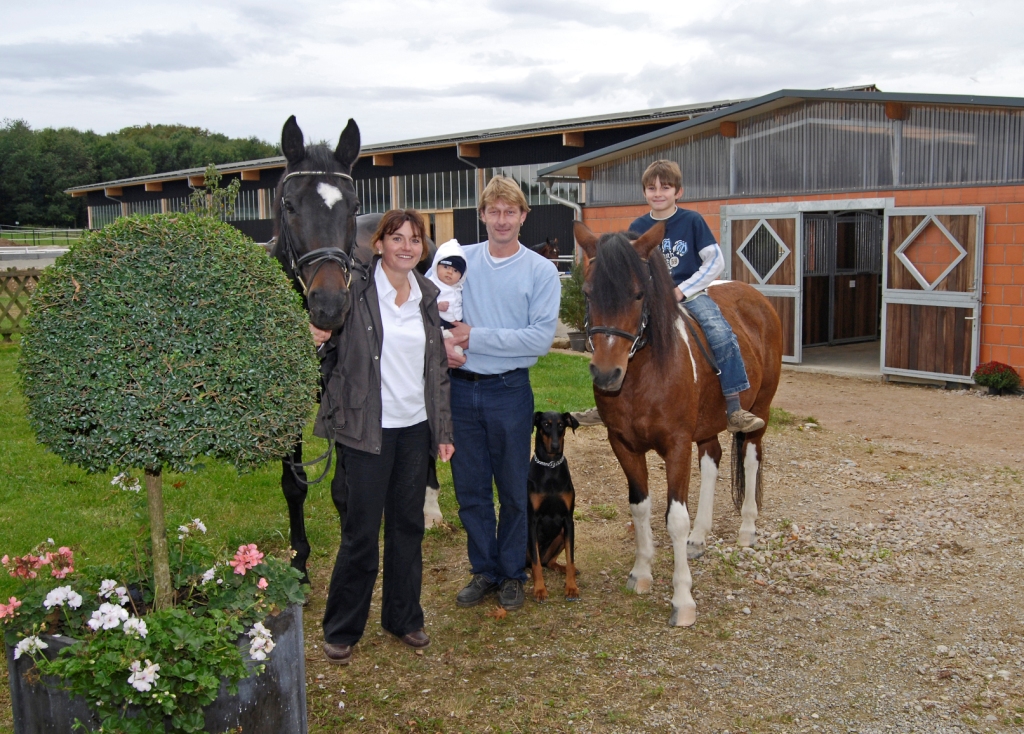 Familie Gerd und Sonja Kessler mit den Söhnen Max und Paul